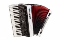 Bravo III 96 Bass Piano Accordion, White