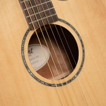 Earth Series Acoustic/Electric Guitar, Natural