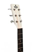 Serie 1 Grand OM Acoustique-Électrique Guitar, Polished Gloss Metallic Flake Blanc/Argent
