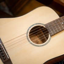 3/4 Earth Mini Acoustic Guitar With Gig Bag, Open Pore Lavender
