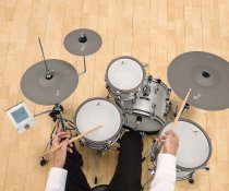 Mini Compact Electronic Drum Kit with Real Sounds and Mesh Heads, White sparkle